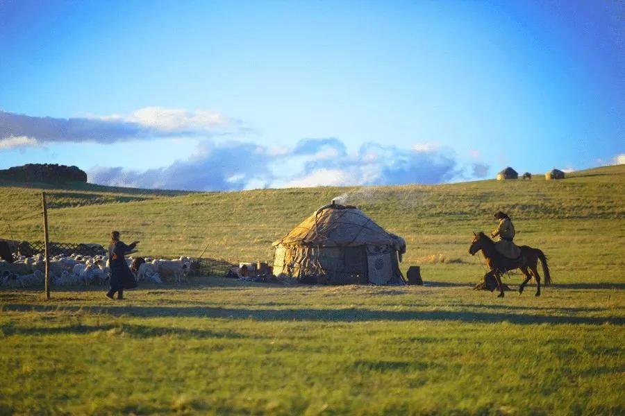 探寻内蒙古，行走的自然与文化之旅